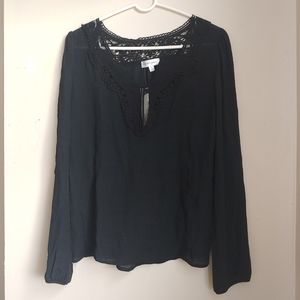 Sugar Rain Black Crochet Lace Long Sleeve V-Neck Top Large NWT Boho Chic